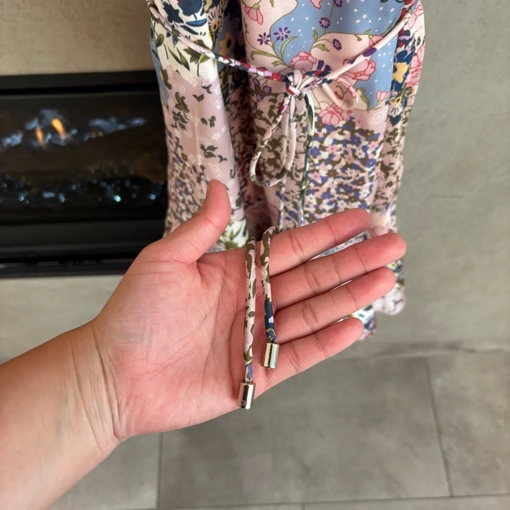 Ted Baker Lalu urban printed fluted hem mini dress, Size 2 - Picture 10 of 16